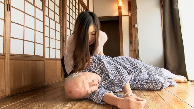 禁断介護 阿部栞菜