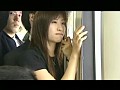 揺れる電車の中で 桃尻OL vs 熟尻人妻