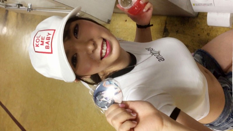 Iカップ爆乳韓国少女、来日電撃デビュー!!ソヨン 18才