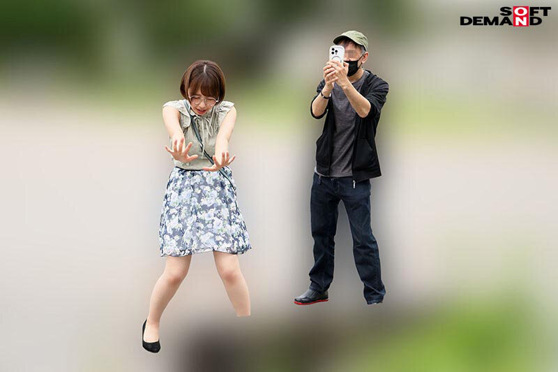 時間を止められる女は実在した! 真面目すぎる地味OLはくっさいチ×ポが大好きだった!特殊性癖ザーメン搾取後、おしっこマーキング!編 宍戸里帆